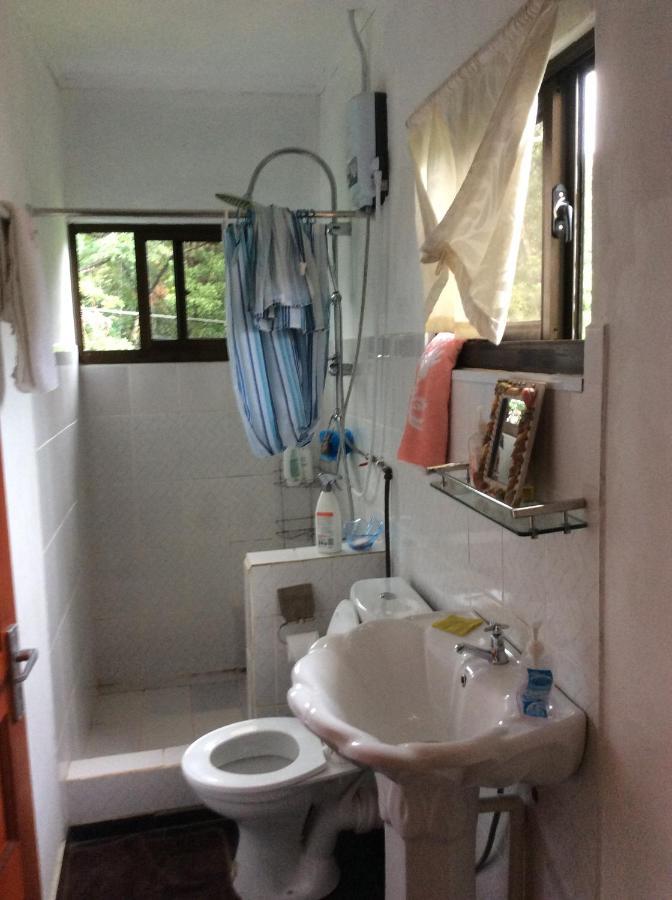 Papayas Self Catering Room Victoria Extérieur photo